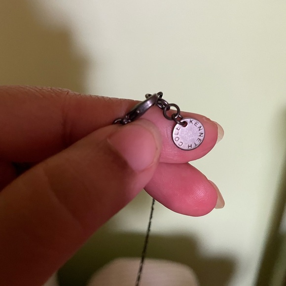 Beautiful Kenneth Cole fringe necklace with faceted violet beads and cats eye - Picture 8 of 8